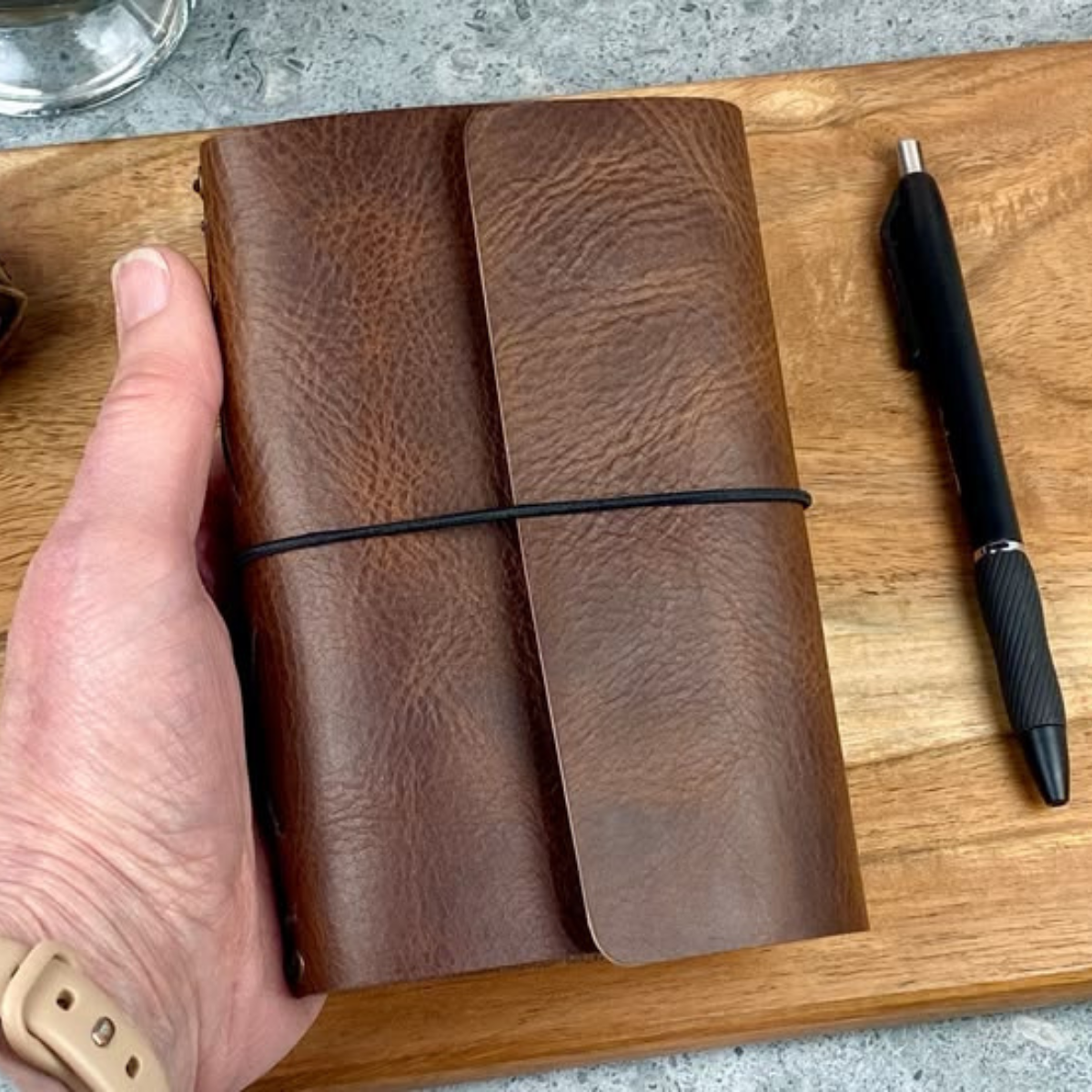 COUVERTURE EN CUIR VÉRITABLE